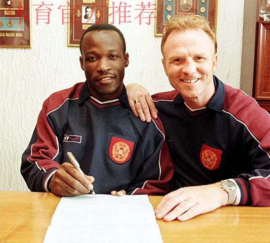 纳米比亚足球拓荒者-艾里法斯-希武特-下篇，短暂效力过大连万达